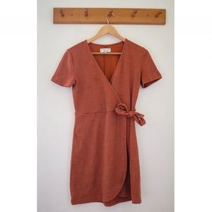 Texture & Thread Short-Sleeve Side-Tie Dress